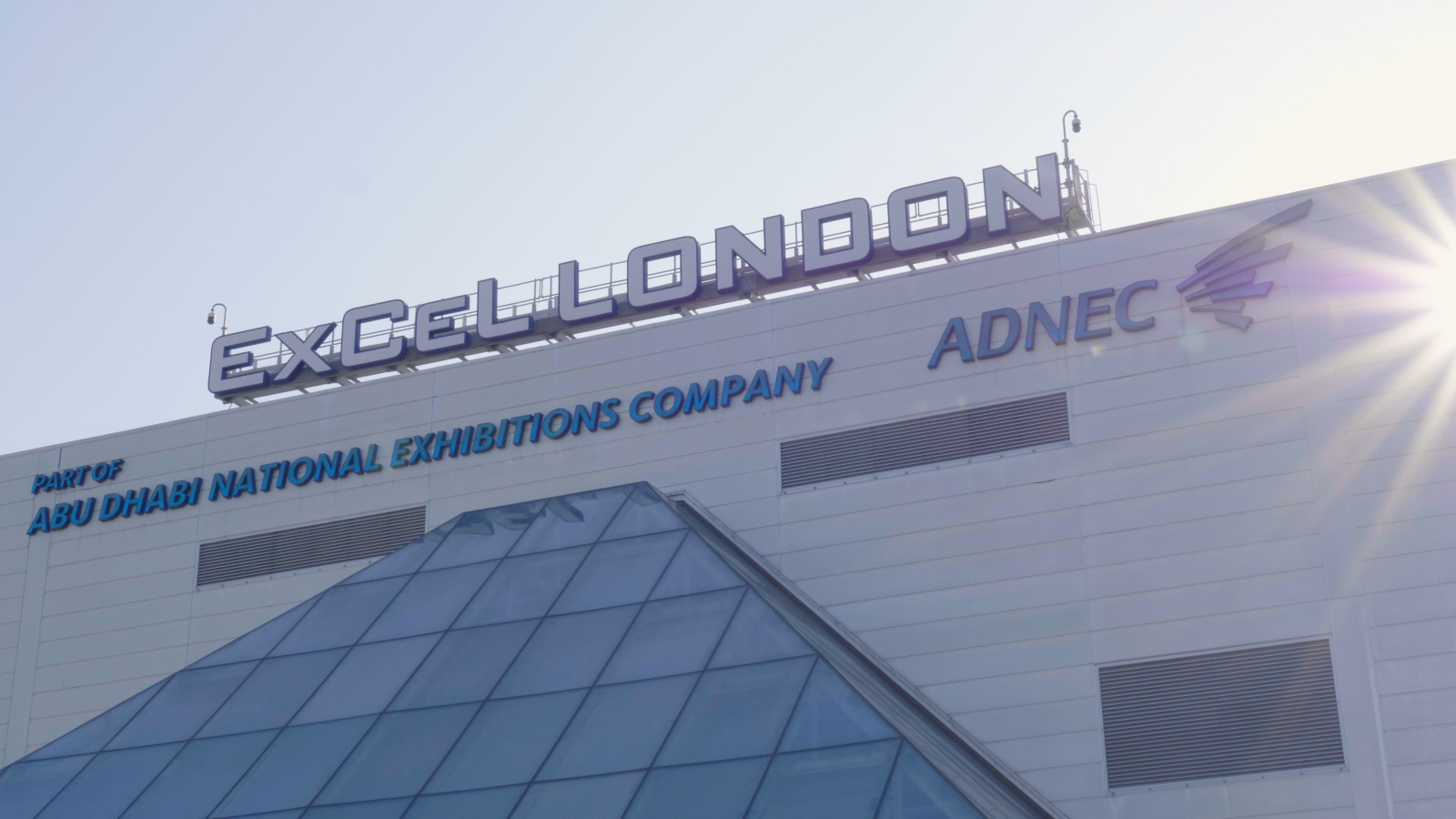 Конференц-центр London ExCel, где проходит Config 2025 в Лондоне